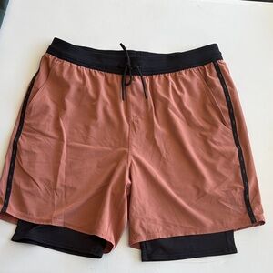 Vuori Men's Athletic Shorts 6”